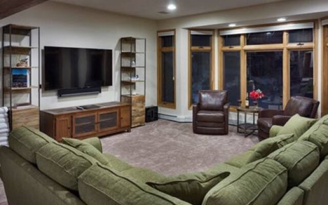 Trails Edge Lodge