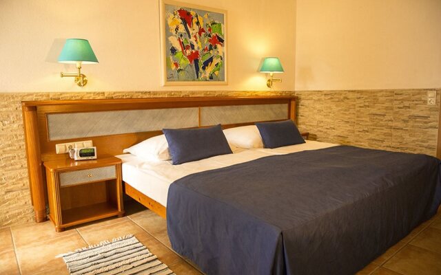 Suite Hotel Marina Playa