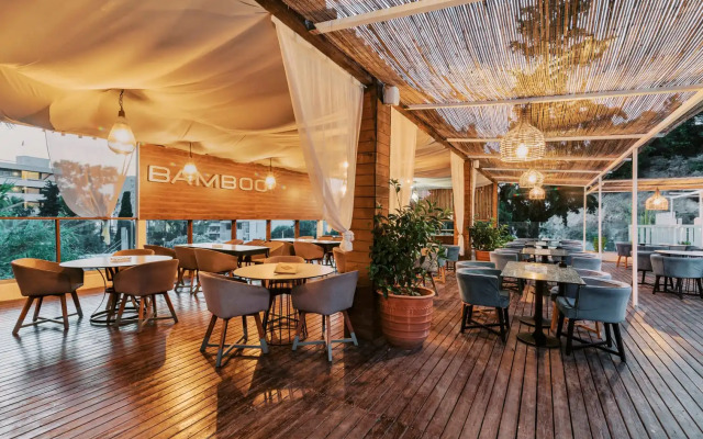 Bamboo Suites Adults Only