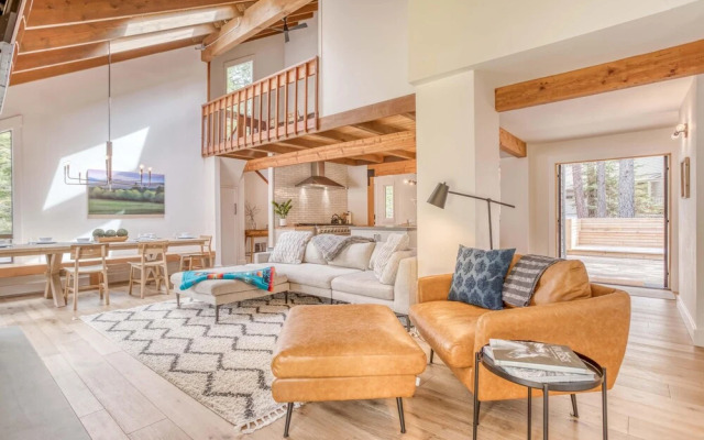 Spring Home 42