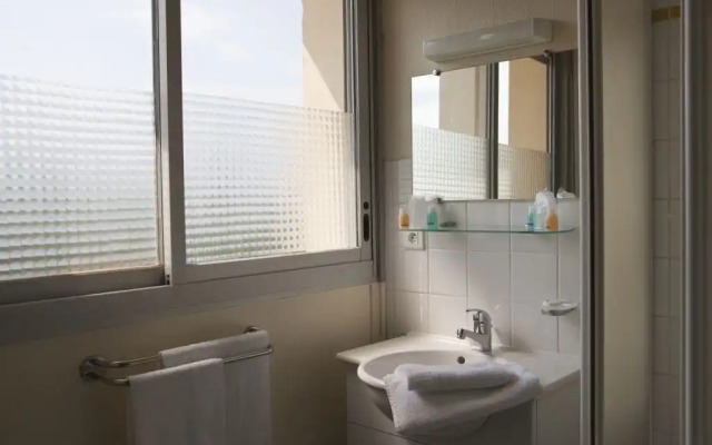 Complexe Hôtelier Regain