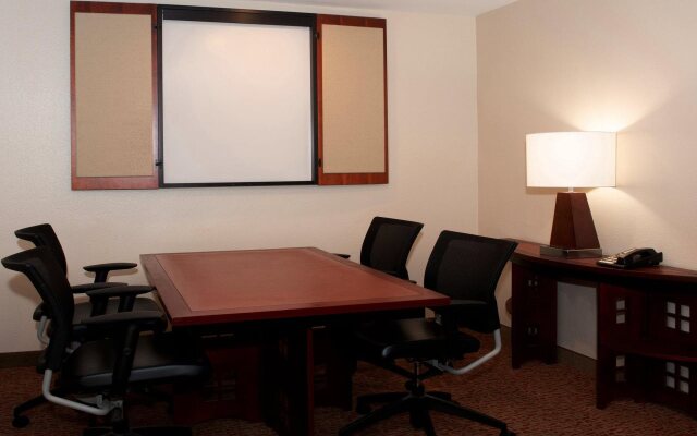 Larkspur Landing Extended Stay Suites Sunnyvale