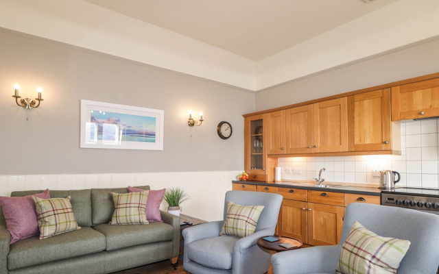 Ferry Cottage - Balmacara