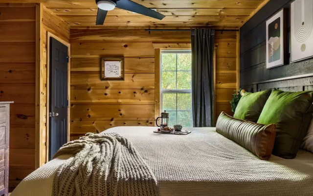 The Copper Bird Cabin