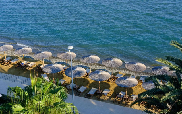 Mercure Larnaca Beach Resort