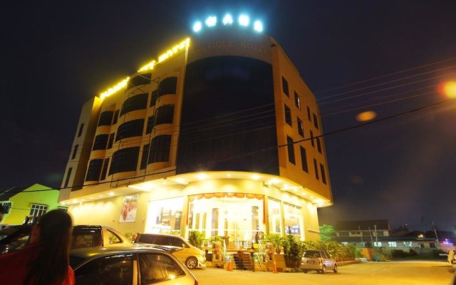 Paragon City Hotel