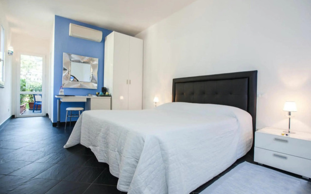 Cinqueterre Residence