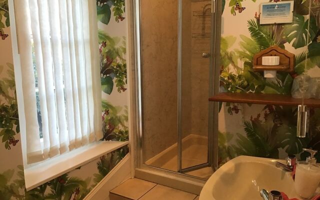 Hundalee House Bed and Breakfast