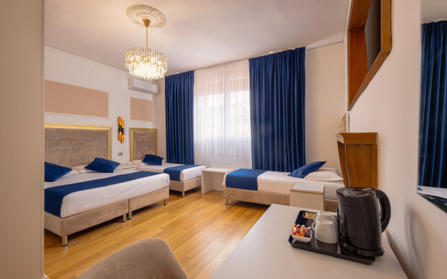 Hotel Annabella Roof Terrace