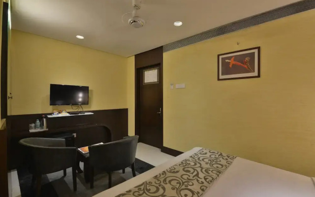 Hotel The Golden Oak Central by Citrus Prime