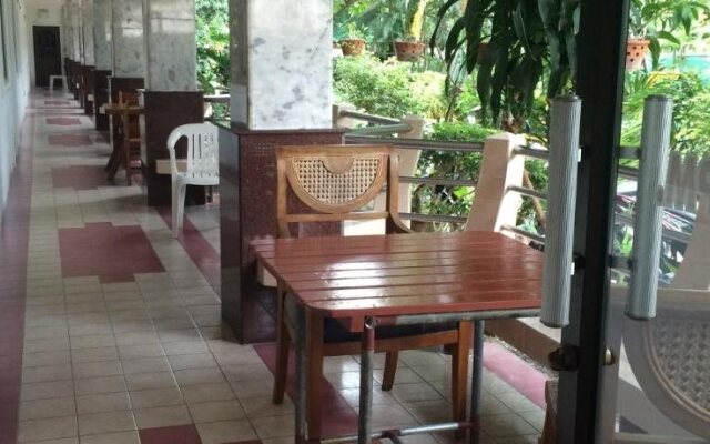 Coconut House Chaweng Hostel