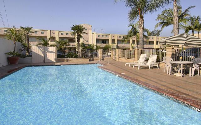 Solara Inn and Suites