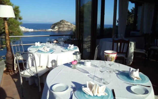 Punta Chiarito Resort