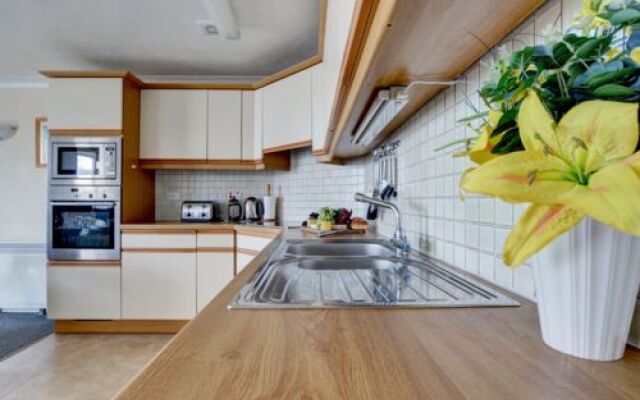 Flat 28 Clifton Court