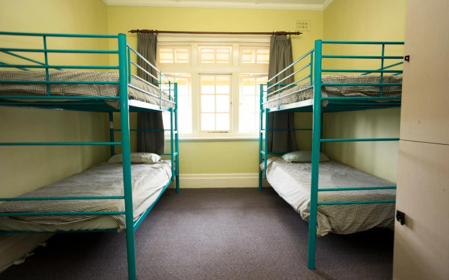 YHA Newcastle Beach