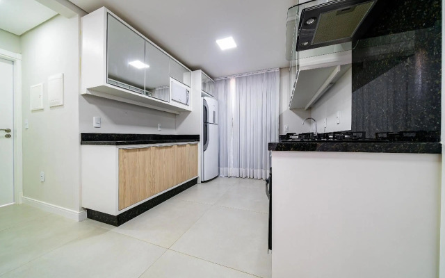 181 - Lindo apartamento 02 suítes em Mariscal