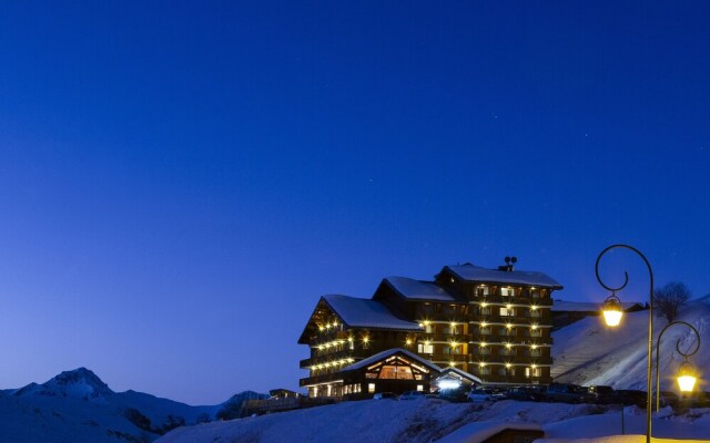 Ours Blanc Hotel & Spa