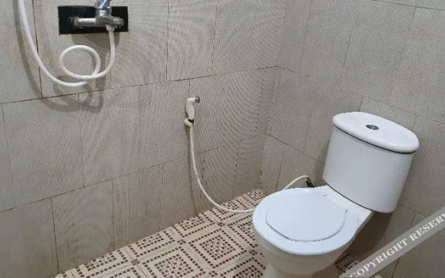 OYO 90368 Batu Adem Guest House