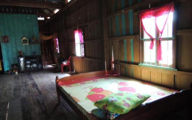 Black Bear Homestay