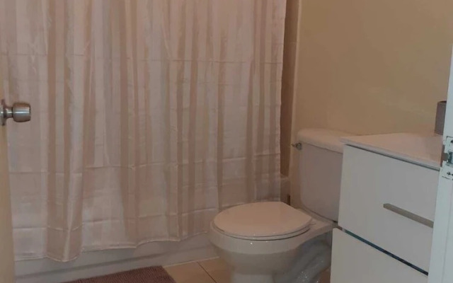 Charming 2-bed House in Portmore Gated Community