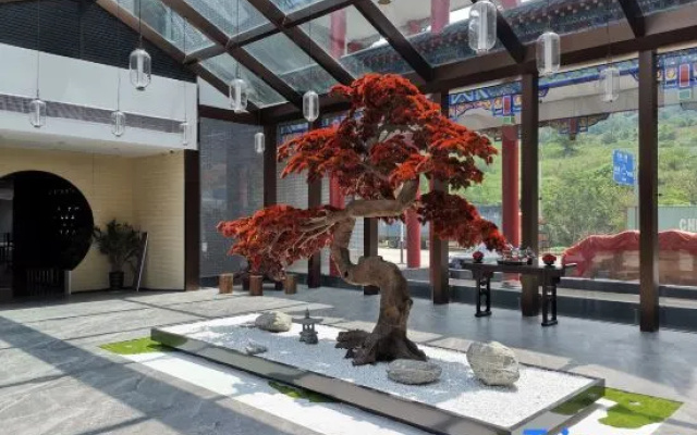 Redwood International Hotel