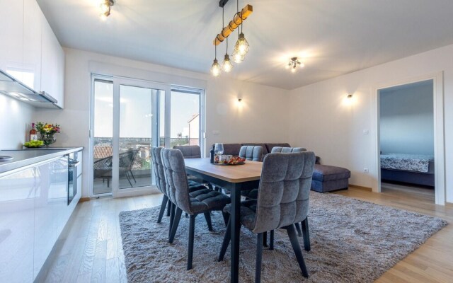Stunning Apartment in Solin With Wifi and 2 Bedrooms