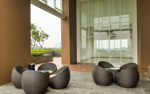 Beautiful and Comfy Studio at Silk Town Apartment