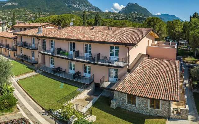Hotel Regina Del Garda Suite