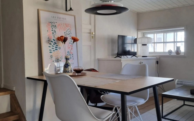 Hurmaava ullakkoasunto Vanhan Rauman laidalla