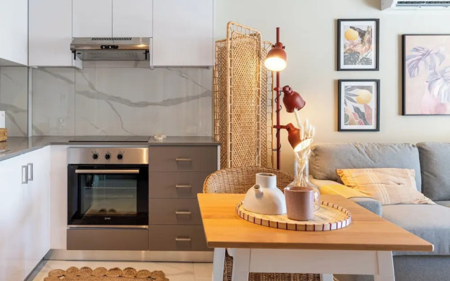 Sundrop 1-Bedroom Apartment in Larnaca