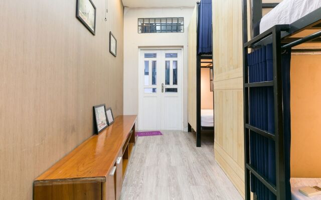 Oyo 708 The Cozi House Hostel