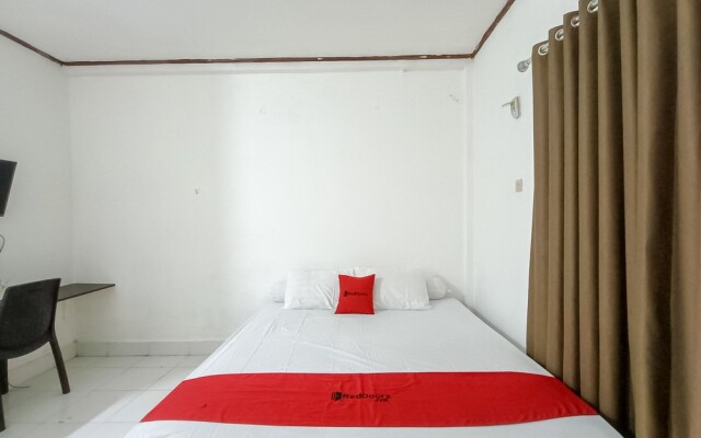 RedDoorz @ Al Muhajir Homestay Kendari
