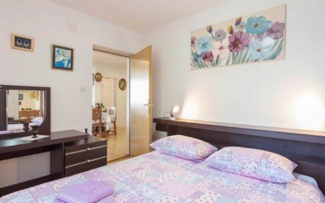 Gorgeous Villa in Tučepi with Private Swimming Pool