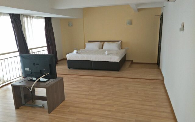 Gloria Swiss Apartment