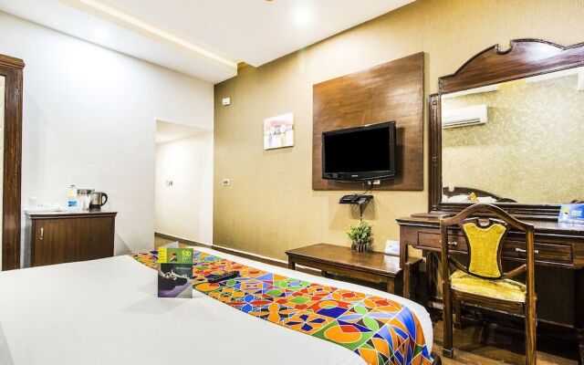 FabHotel Le Monarque Piccadily Chowk
