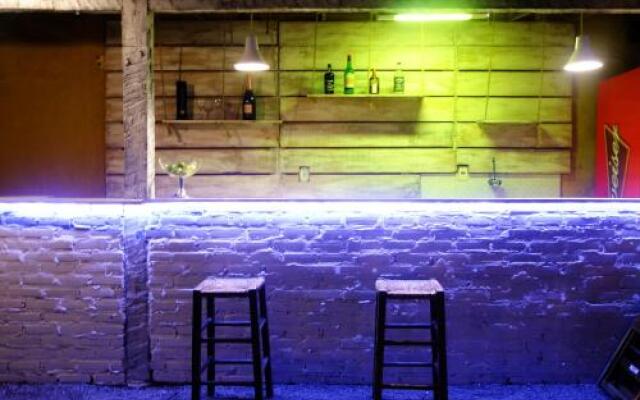 Blanca Hostel & Bar
