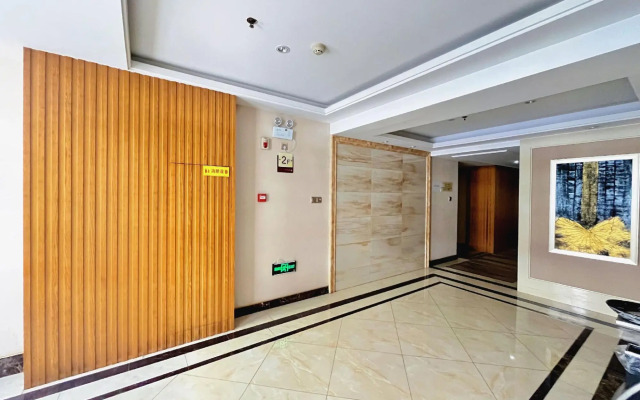 Bohui Boutique Hotel (Wuhan High-speed Railway Station Honggangcheng Subway Station)