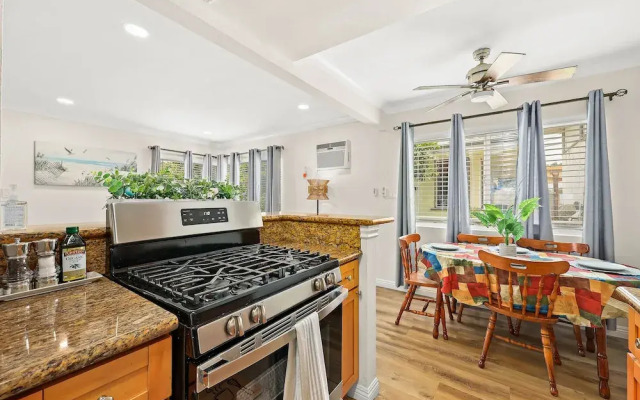 Bright&Cozy Getaway 10min to Downtown LA