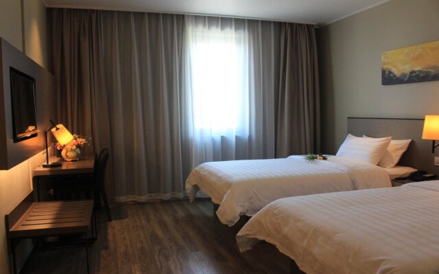 Home Inn Shanghai Pudong Airport Chuansha Subway Station