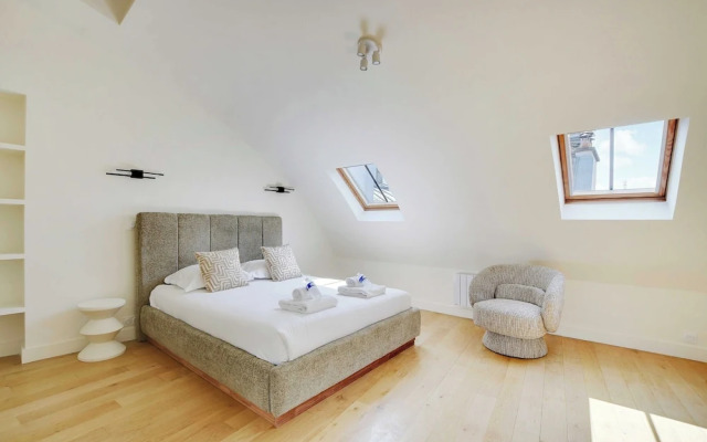 Apt a/c 3br/6p - Saint-lazare/les Champs Elysee