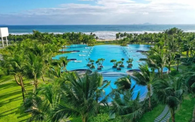 Cam Ranh Beach Resort near The Airport