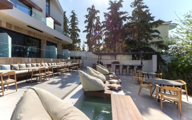 ACRO Upscale Residences