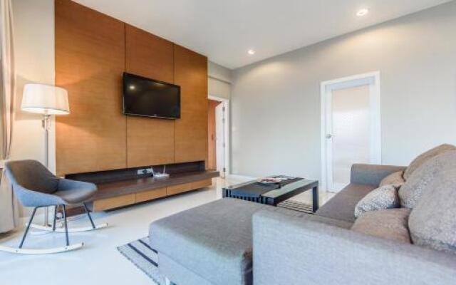 Roomromo Residence by Rompo