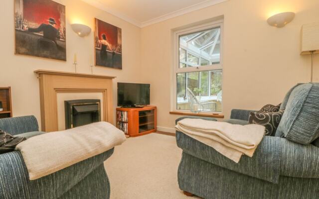 10 Pear Tree Court