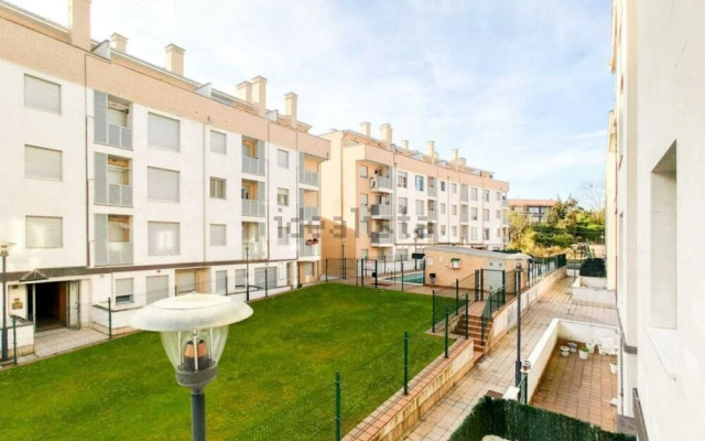 Cuquiellu. Apartamento con piscina