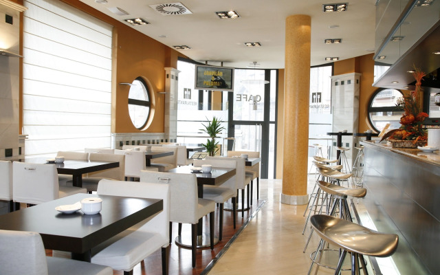 Hotel Mieres del Camino