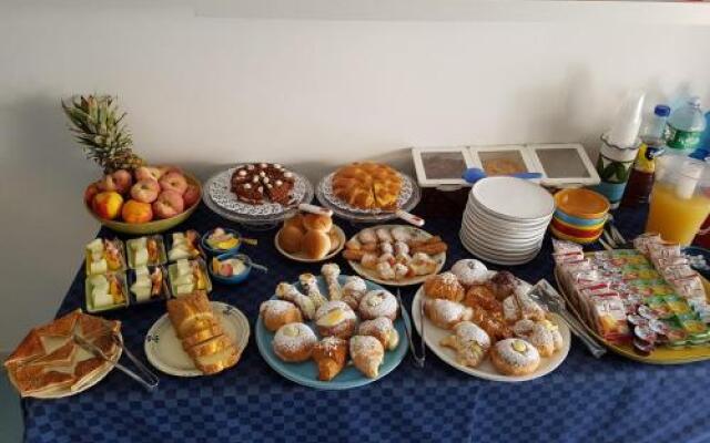 Athena Bed  Breakfast