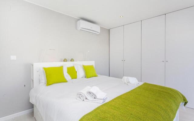 Bright Visconde Apartment