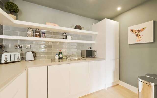 2 Bedroom Apartment In City Centre