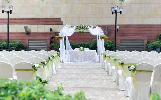 Harbour Plaza 8 Degrees